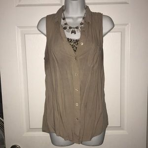 Wet seal shirt and undershirt